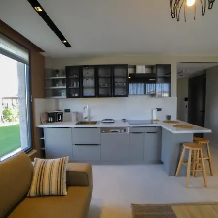아파트 Elegant 1-br With Pool Access Near G-1 38 Ayvalı