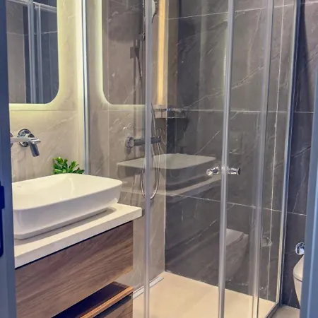 Elegant 1-br With Pool Access Near G-1 38 Ayvalı