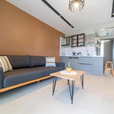 Elegant 1-br With Pool Access Near G-1 38 Ayvalı