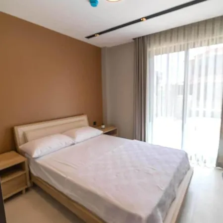 Elegant 1-br With Pool Access Near G-1 38 *